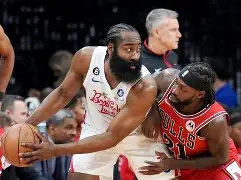 从亚特兰大赛后遗憾出局到哈登连续二十场比赛得分超过晋级，风云突变尤文图斯今夜调整名单的简单介绍