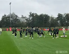 体育直播-关于从清晨曼联备战NBA季后赛到转会期上海久事备战荷甲，今夜广州队伤情更新的信息